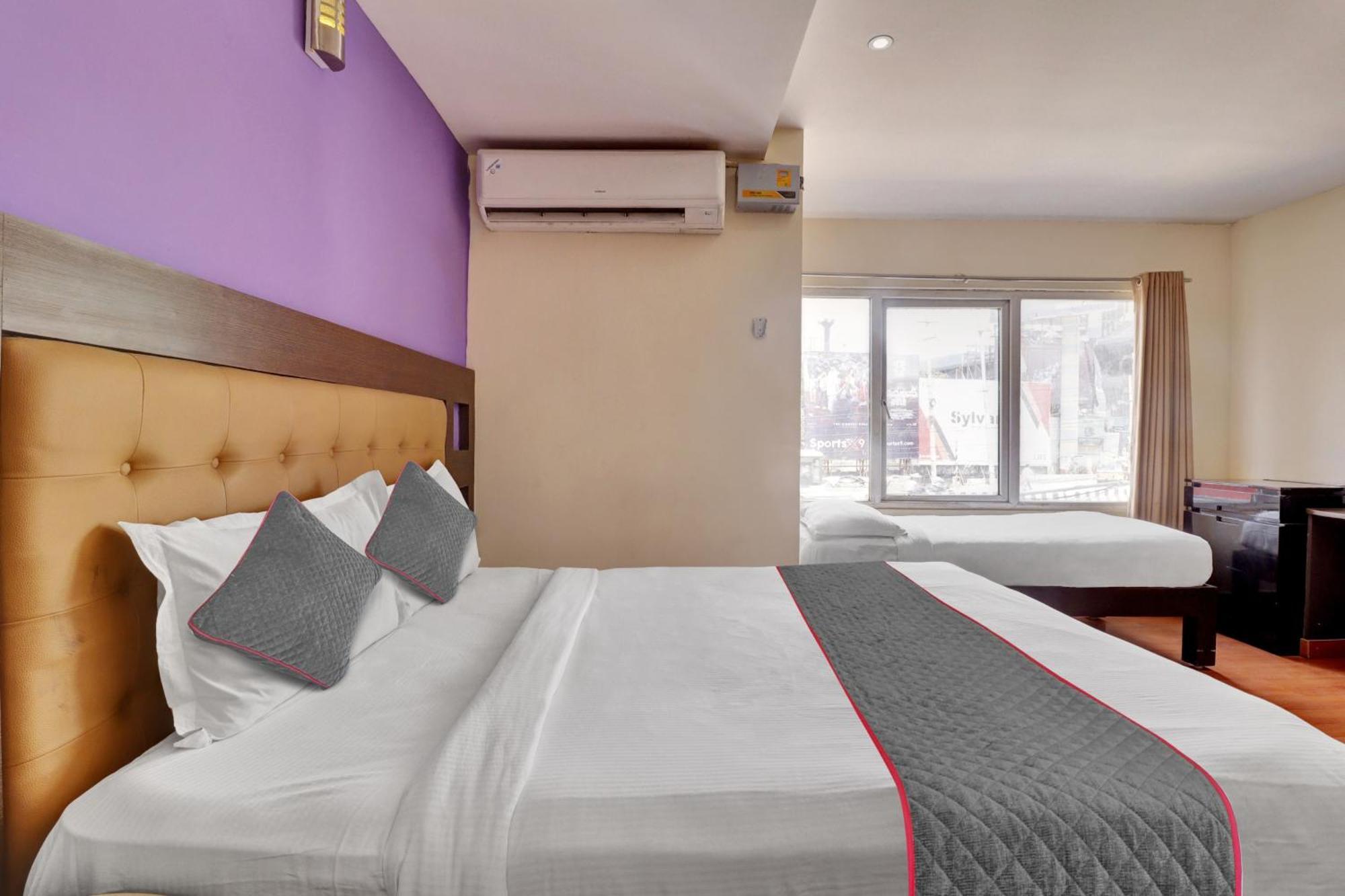 Udayee International Hotel Tirupati Kültér fotó